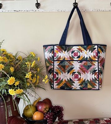 the GazettE PADDED TOTE BAG（the GazettE PADDED TOTE BAG